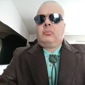 Meet your Posher, Todd